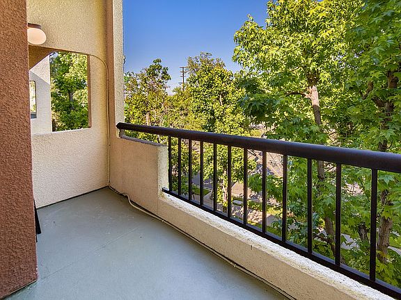 4th image of 5535 Canoga Ave APT 329