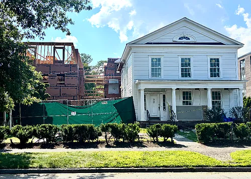 Floor plan Deluxe 2BR and 3 BA Duplex - 7 Park St