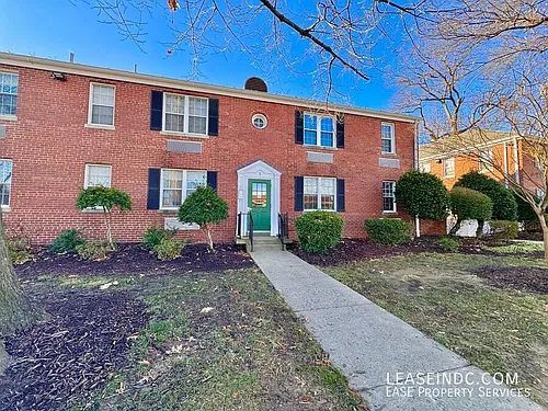 1 E Glebe Rd #D Photo 1 1 E Glebe Rd #D Photo 1