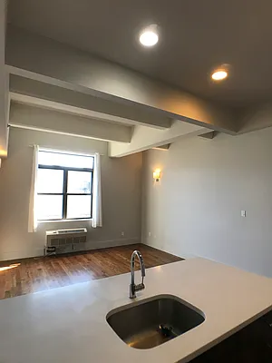 Rented by City Vista Inc | media 9