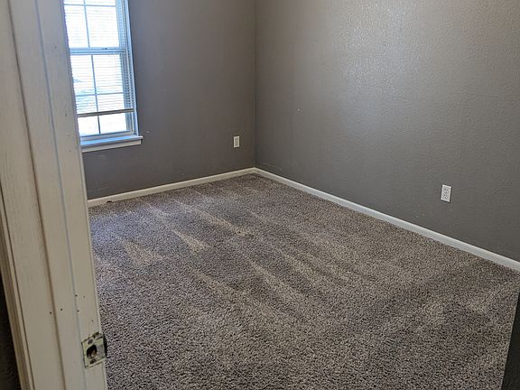 2nd image of 2519 Myrtle Ave #2521