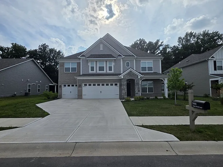 5444 Aspen Wood Ln — Photo 1