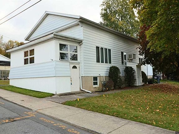 3rd image of 27 Farrell St