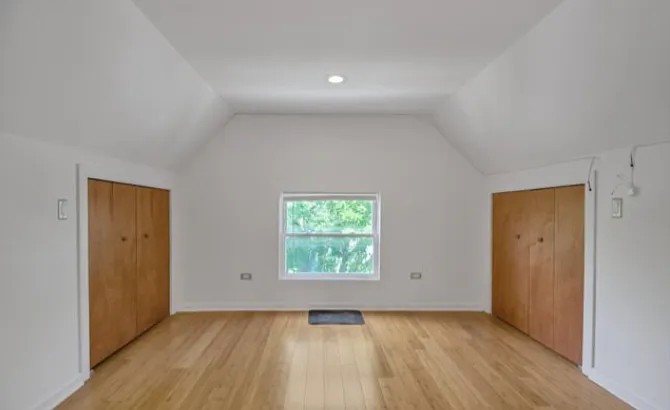 1753 W Newport Ave #2 — Photo 9