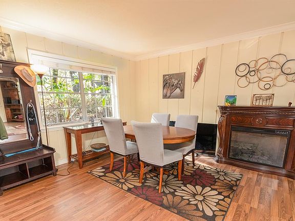 3rd image of 560 N Lake Pleasant Rd