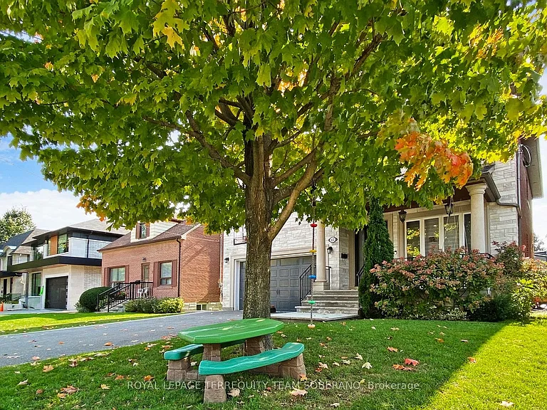 17 Southgate Ave — Photo 2