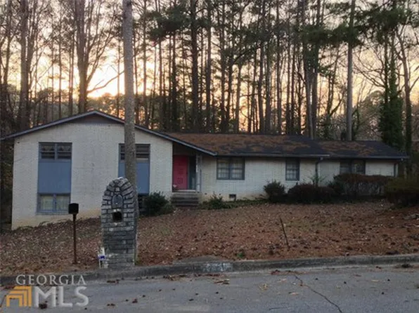 2846 Dodson Lee Dr, East Pt, GA 30344