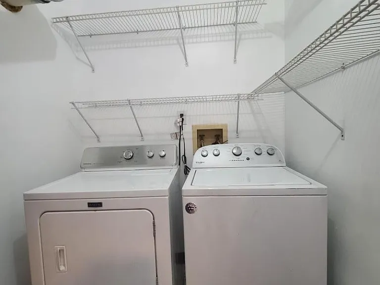 113 Irving Pl — Photo 30