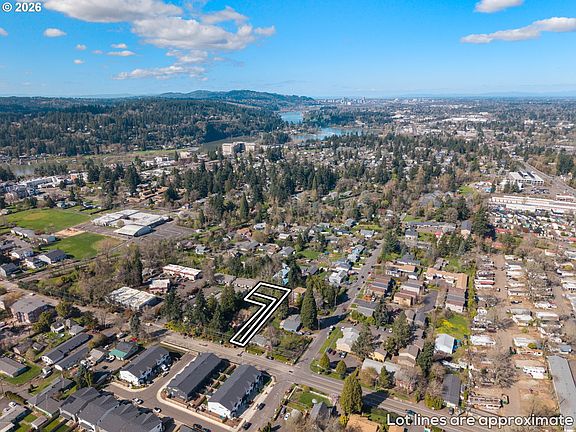 3rd image of 0 Courtney Ave