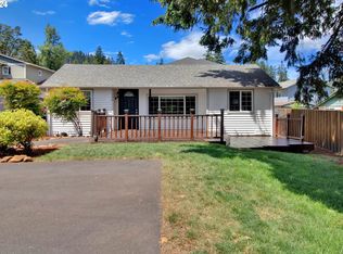 358 S 70th St, Springfield, OR 97478