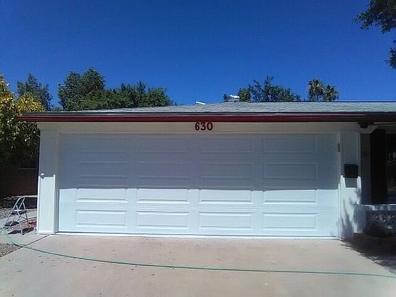 2-Car Garage