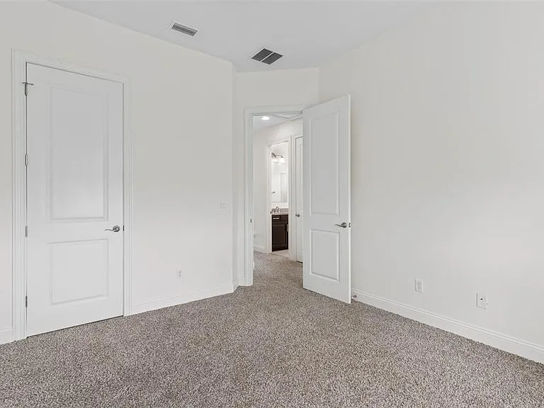 2703 Morning Light Ct — Photo 41