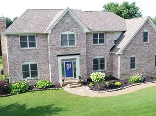 6041 Crossfield Trl, McCordsville, IN 46055