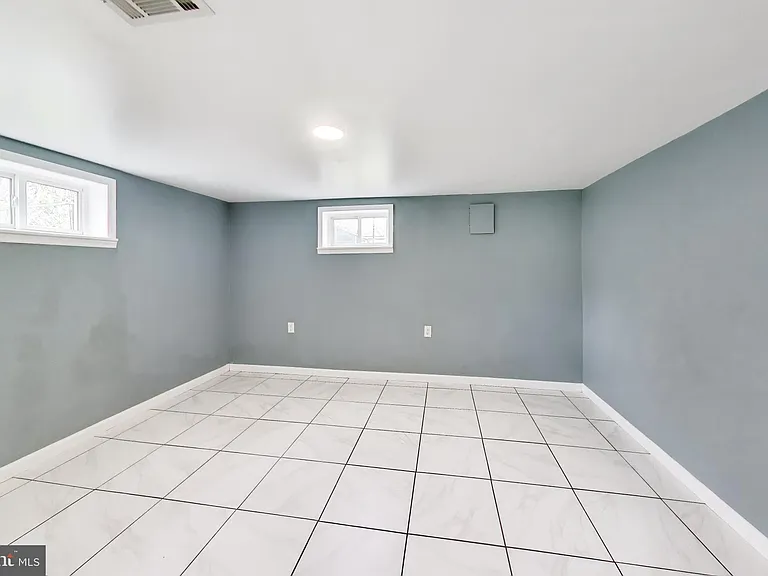 7215 Normandy Ln — Photo 23