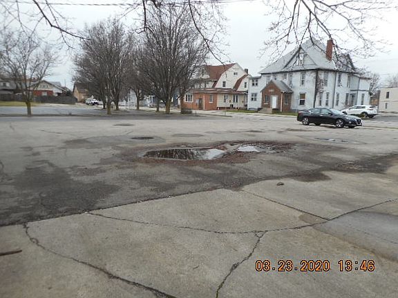 5th image of 401-407 W Jackson St