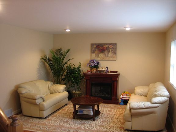 Comfy livingroom with dimmers