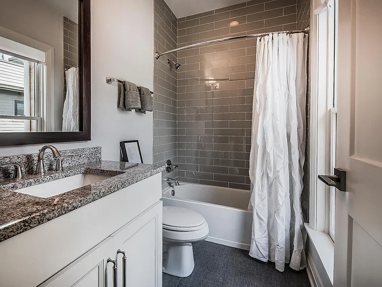 118 W Starr Ave — Photo 26