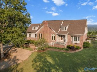 1501 Bellevue Dr, Gadsden, AL 35904