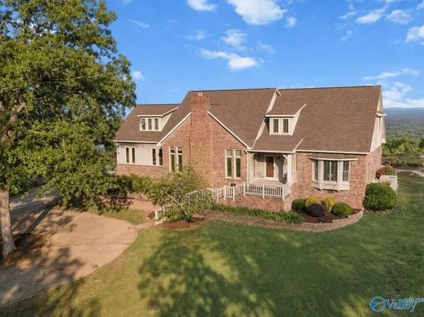 1501 Bellevue Dr, Gadsden, AL 35904