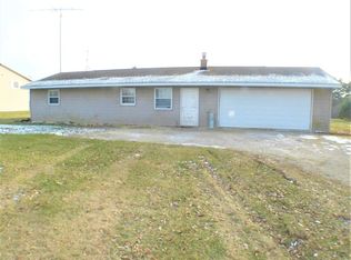 W8825 Territorial Rd, Whitewater, WI 53190