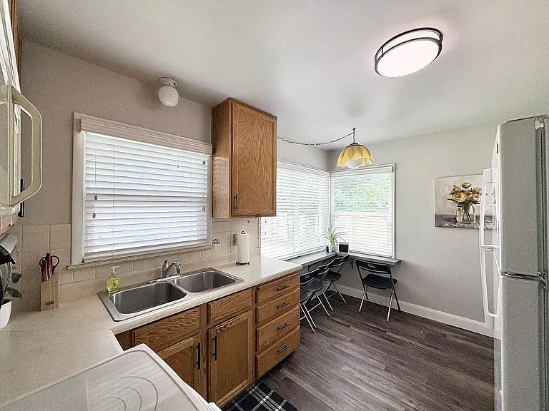 66 N 1150 W — Photo 4
