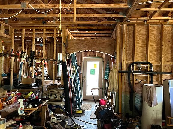 4th image of 4455 Barnaby Dr