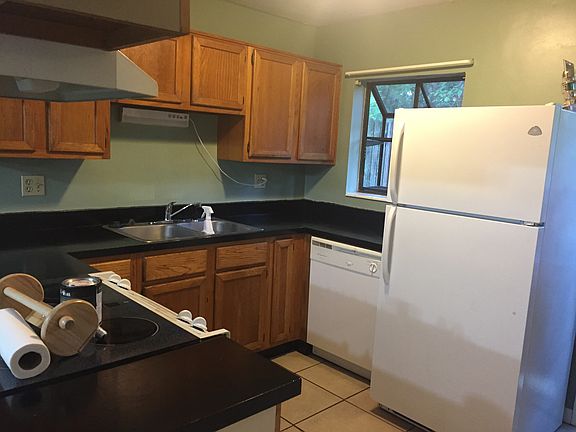 3rd image of 5315 NW 20th Way APT C
