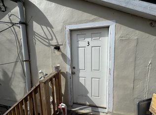 11 N Jay St #3, Middleburg, VA