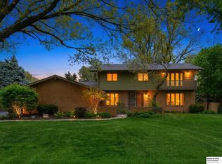 2709 S 100th St, Omaha, NE 68124