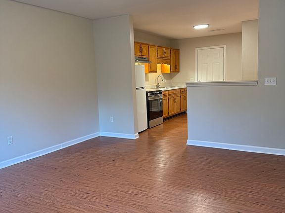 2nd image of 5029 Harley Ln