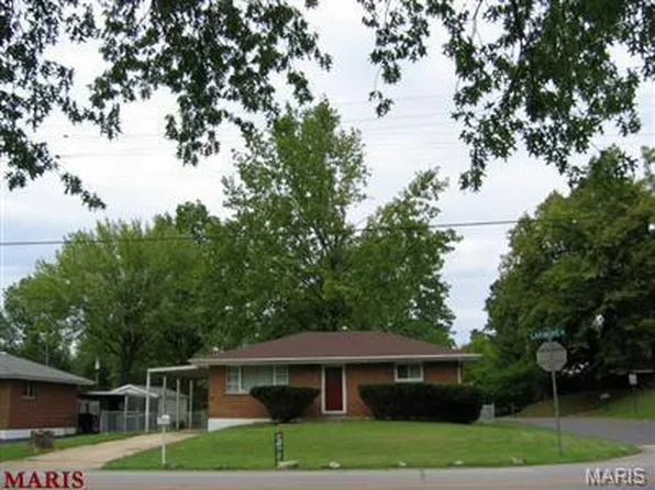 11699 Larimore Rd, Saint Louis, MO 63138