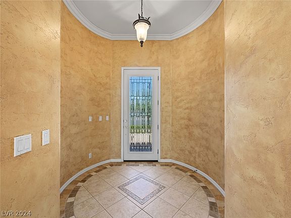 5th image of 10455 Garden Light Dr