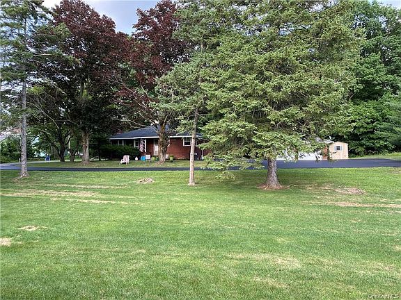 2nd image of 15 Birdsall Ave