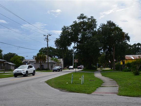 3rd image of 501 Celery Ave