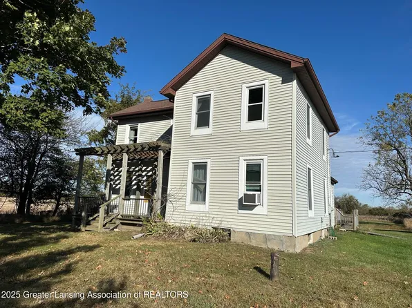 2854 Plains Rd, Mason, MI 48854