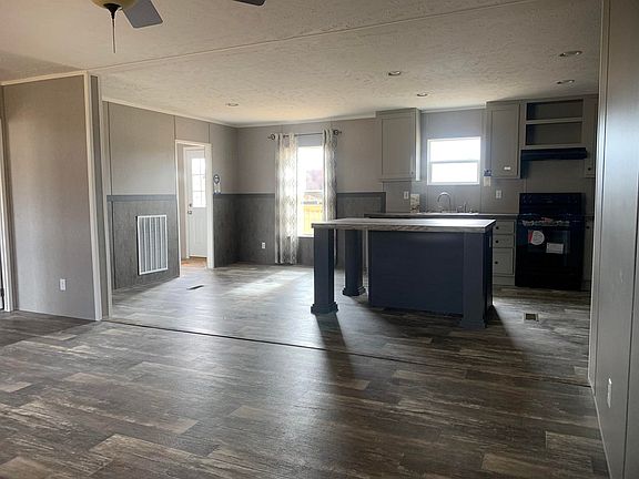 2nd image of 671 Towers Dr
