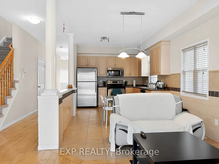 600 Winterberry Ave — Photo 10