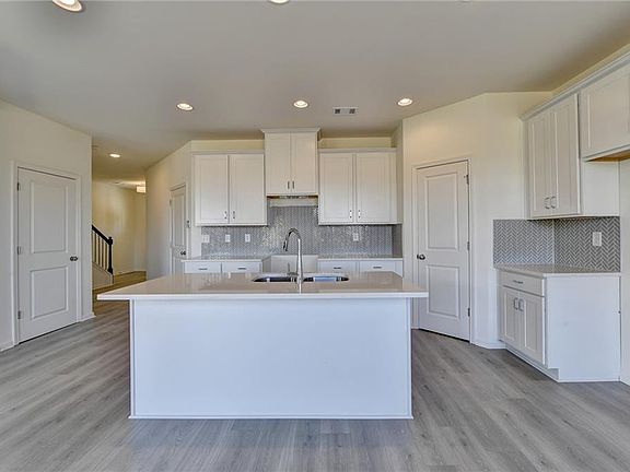 5th image of 2974 Cottage Ln