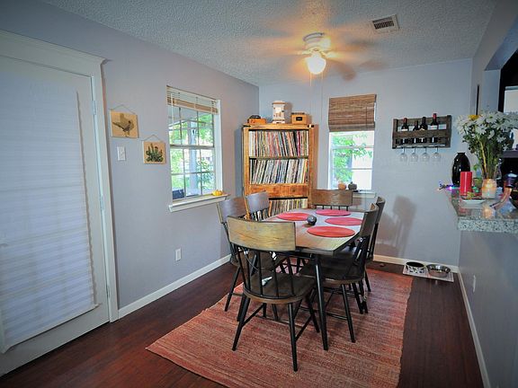 Large dining, room for full sized dining room set