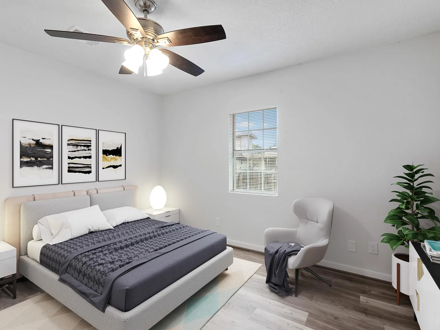 2 bed, 920 sqft, $1,300 — Photo 2