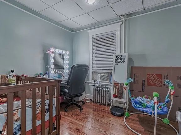 5th image of 221 Wayne Ave Floor 2