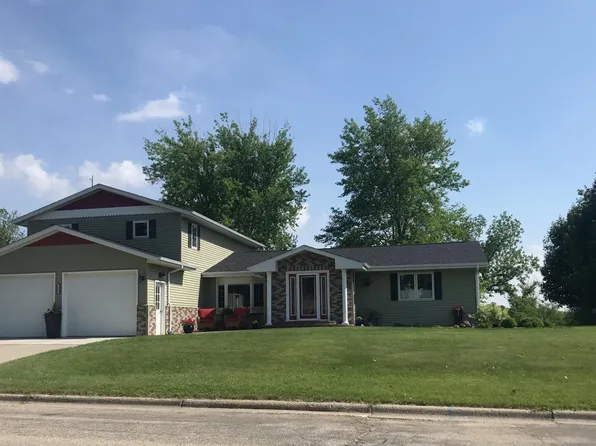 308 Lakeview St, Lake Benton, MN 56149