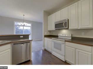 16929 39th Ave N, Plymouth, MN 55446
