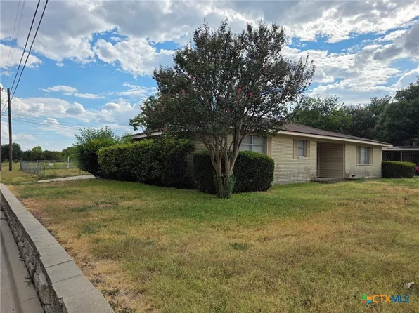 140 Darden Dr, Waco, TX 76706