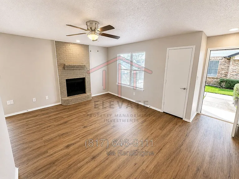 5912 Holiday Ln #B — Photo 3