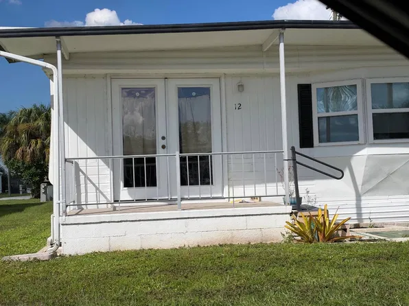 12 Kingsport Ave, Palmetto, FL 34221