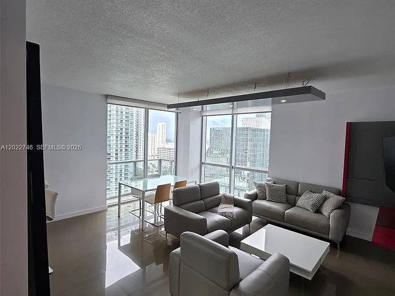 1060 Brickell Ave #2201 — Photo 39