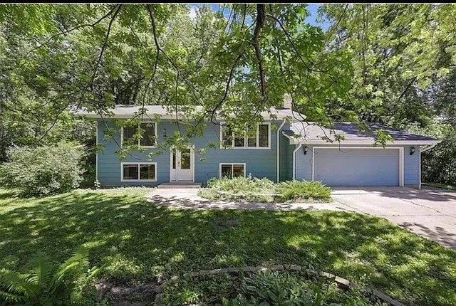 801 Corens Dr — Photo 5