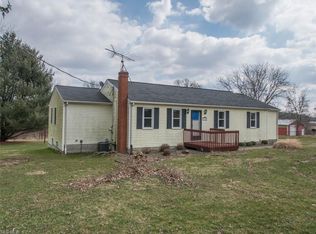 3904 Bunker Hill Rd, Leetonia, OH 44431