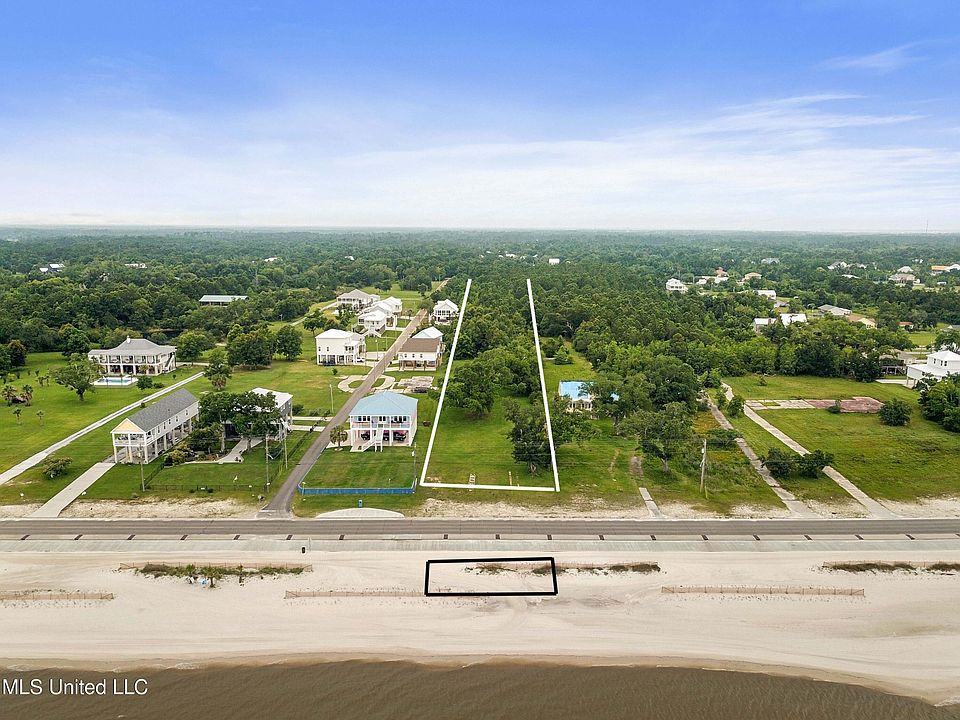 1st image of 620 S Beach Blvd